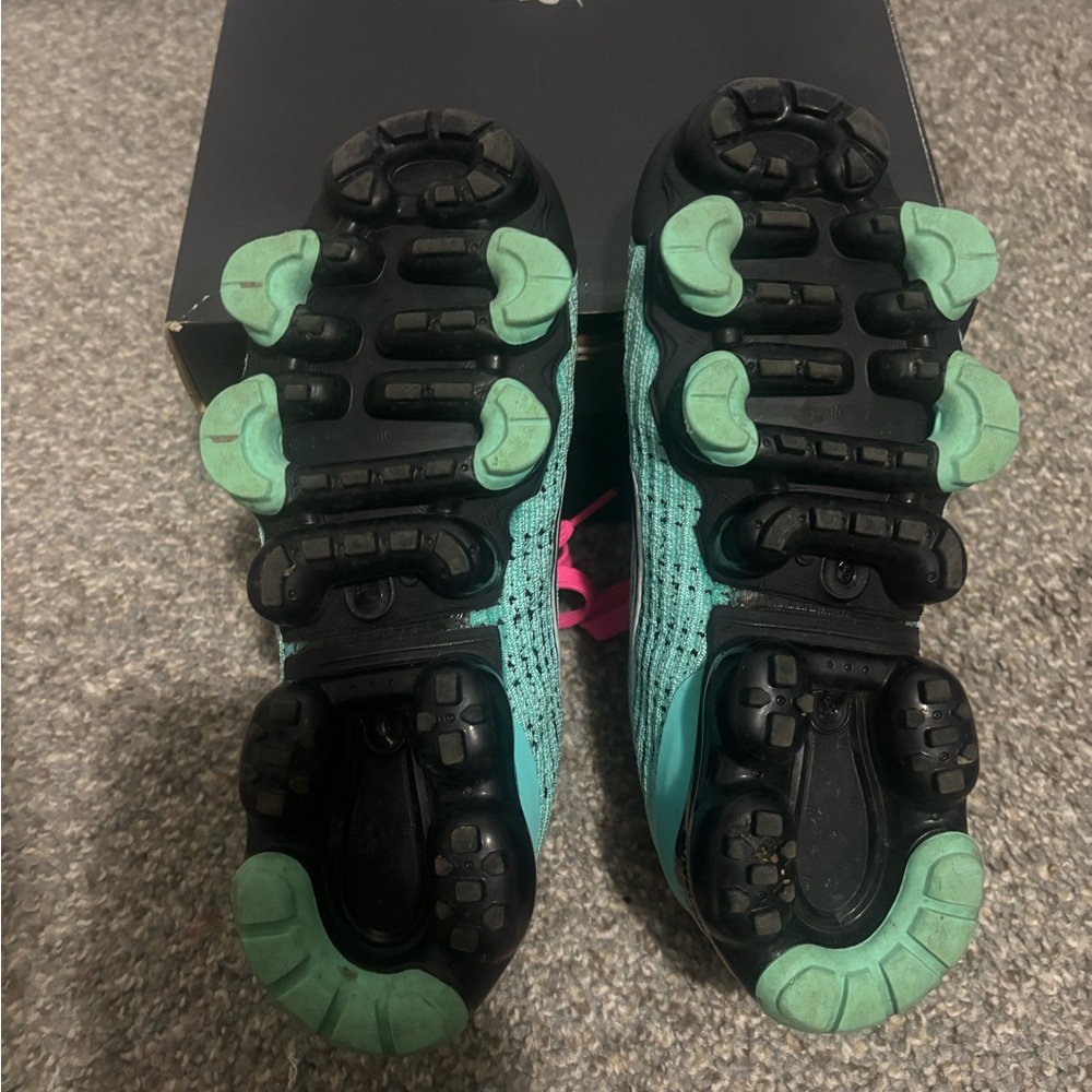 Nike Kids Teal and Black Sneakers